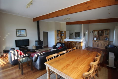 Fairways Close - Palm Beach Accommodation 0