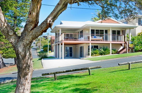 Allure By The Sea - Palm Beach Accommodation 1