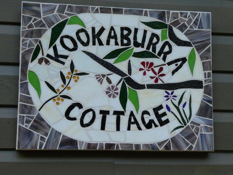 Kookaburra Cottage At Uralba Eco Cottages - Palm Beach Accommodation 2
