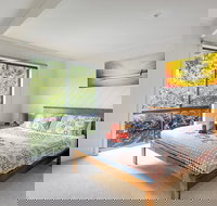 Sany Views - Palm Beach Accommodation