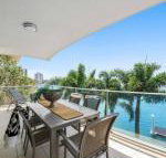 Luxury Waterfront Maroochydore Free Wine Netflix Parking - Palm Beach Accommodation