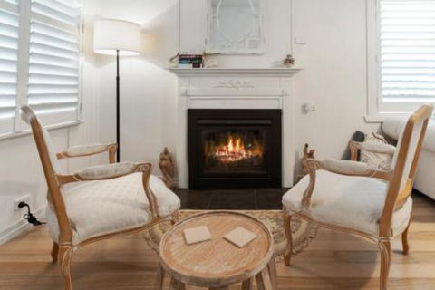 Amber Cottage Luxury Seaside Retreat With Outdoor Spa! - Palm Beach Accommodation 2