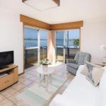 Fairholme 12 - Palm Beach Accommodation 0