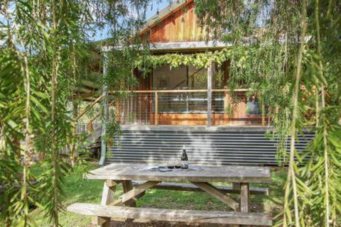 Way Out Wandi - Palm Beach Accommodation 0