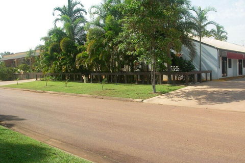 Ash Palms Motor Inn - Palm Beach Accommodation 4