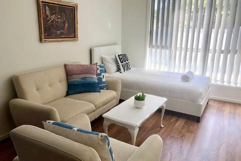 Apartment Stay Close To Surfers Paradise - Palm Beach Accommodation 3