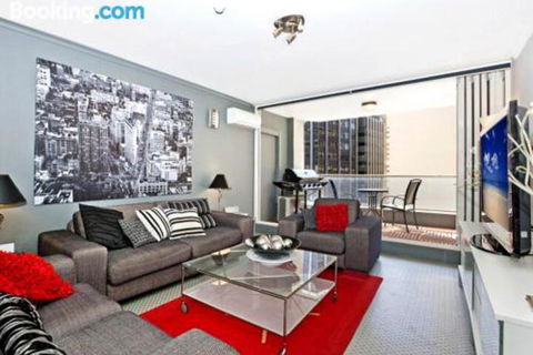 Ausmine Carrington Apartment - Palm Beach Accommodation 3