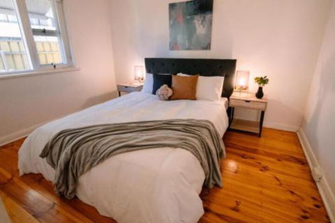 A Wave Away At Glenelg Cosy Unit Near The Beach - Palm Beach Accommodation 2