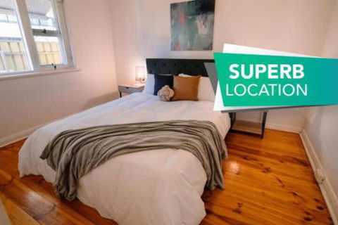 A Wave Away At Glenelg Cosy Unit Near The Beach - Palm Beach Accommodation 0