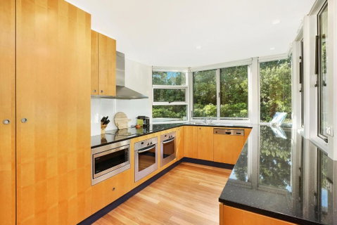 The Beach House - Palm Beach Accommodation 5