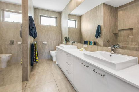 CASABLANCA DROMANA - Palm Beach Accommodation 6