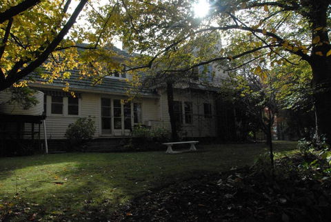 Toolebewang Farm Cottage - Palm Beach Accommodation 1