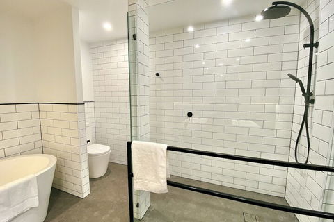 Ascot Apartments - Palm Beach Accommodation 5