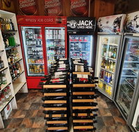 Victoria Hotel - Palm Beach Accommodation