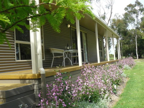 Camawald Coonawarra Cottage B & B - Palm Beach Accommodation 2