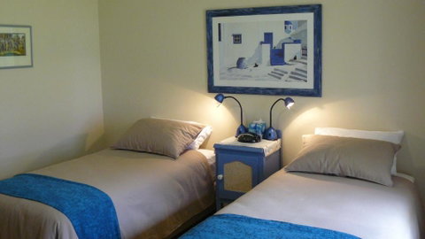 Camawald Coonawarra Cottage B & B - Palm Beach Accommodation 3