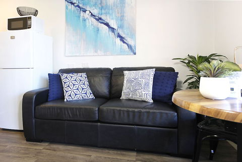 Apartments 521 - Palm Beach Accommodation 2