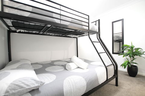 Apartments 521 - Palm Beach Accommodation 6