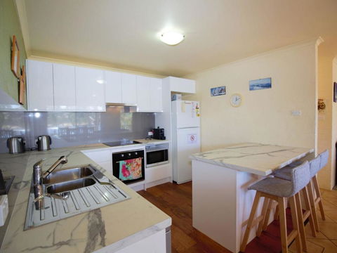 Aranda 3 / 25 Townsend Street - Palm Beach Accommodation 5
