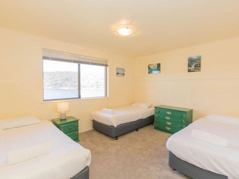 Aranda 3 / 25 Townsend Street - Palm Beach Accommodation 2
