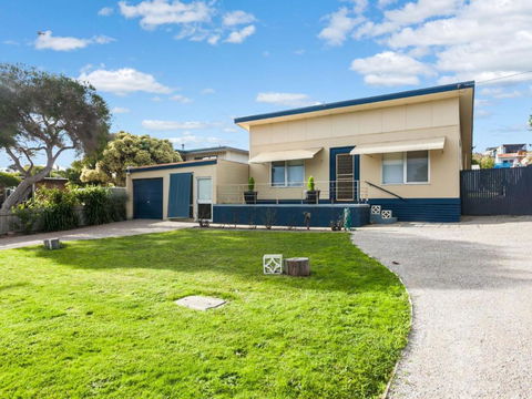 OCEAN SOUNDS Anglesea - Palm Beach Accommodation 1