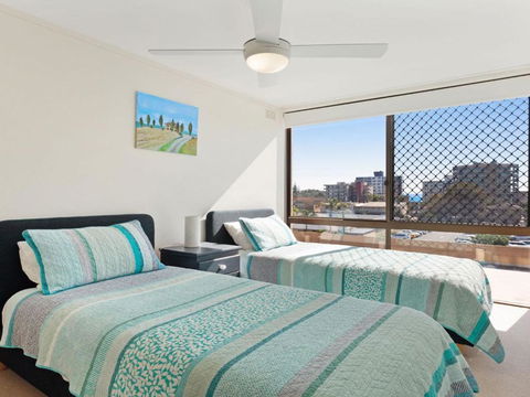 Garden Apartment At Forster Tower - Palm Beach Accommodation 6