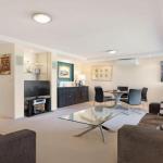 Garden Apartment At Forster Tower - Palm Beach Accommodation 0