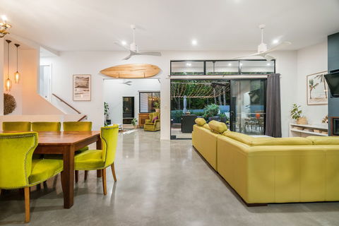 A PERFECT STAY - Copper Sands - Palm Beach Accommodation 6