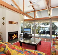 Morisset Memories - Palm Beach Accommodation