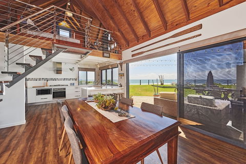 A PERFECT STAY - Belongil On The Beach - Palm Beach Accommodation 4