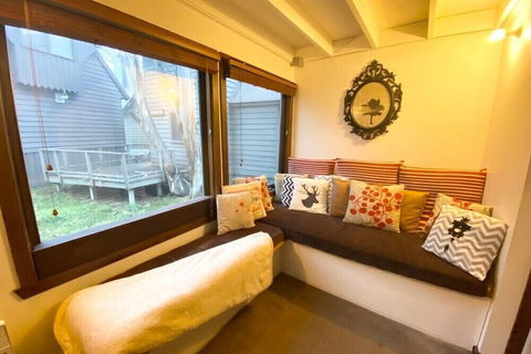 Alpine Retreat - Palm Beach Accommodation 1