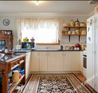 Wombat Haven Bed  Breakfast White Beach