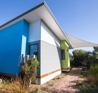 Coorong Cabins - Pelican Cabin - Palm Beach Accommodation
