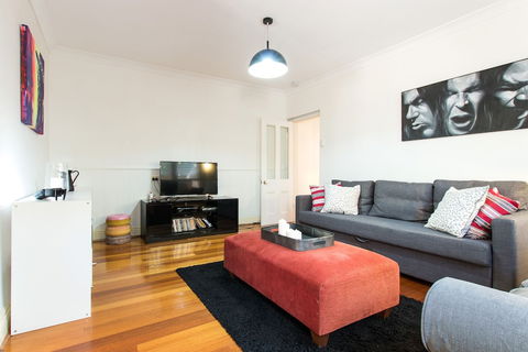 HUNTER In The Heart Of Collingwood Fitzroy - Palm Beach Accommodation 5