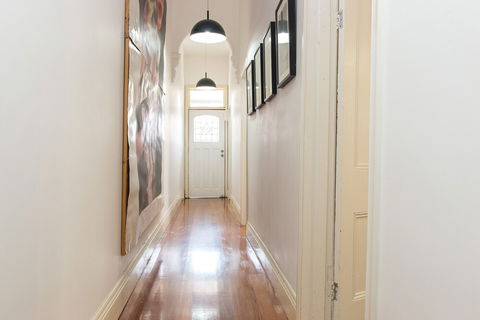 HUNTER In The Heart Of Collingwood Fitzroy - Palm Beach Accommodation 1