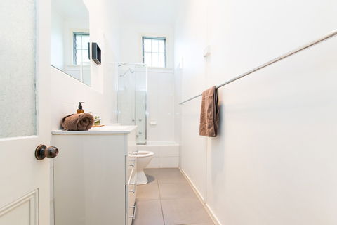 HUNTER In The Heart Of Collingwood Fitzroy - Palm Beach Accommodation 6