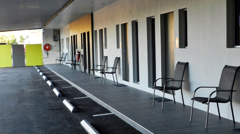 Pioneer QLD Palm Beach Accommodation