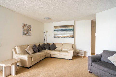 Horizons Holiday Apartments - Palm Beach Accommodation 3