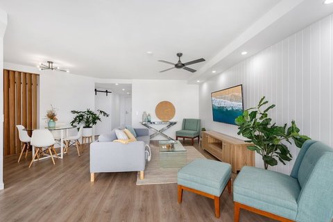 Horizons Holiday Apartments - Palm Beach Accommodation 4