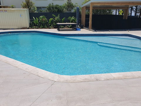 Burleigh Esplanade Apartments - Palm Beach Accommodation 5