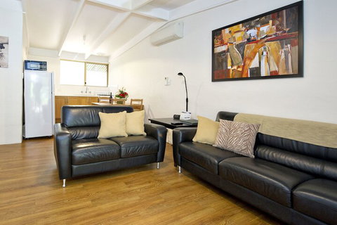 Peppermint Brook Cottages - Palm Beach Accommodation 2