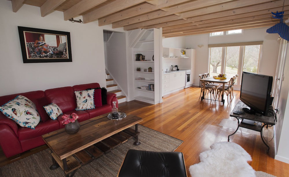 Wandiligong VIC Palm Beach Accommodation