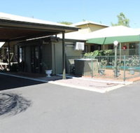 Lake Forbes Motel - Palm Beach Accommodation