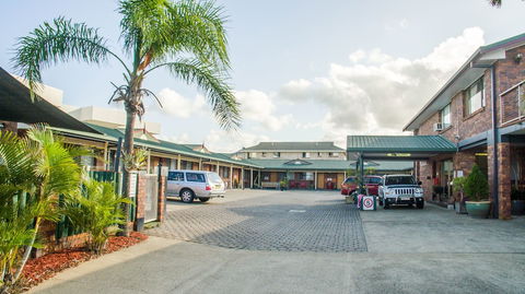 Arabella Motor Inn - Palm Beach Accommodation 0