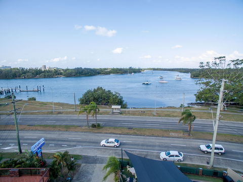 Arabella Motor Inn - Palm Beach Accommodation 1