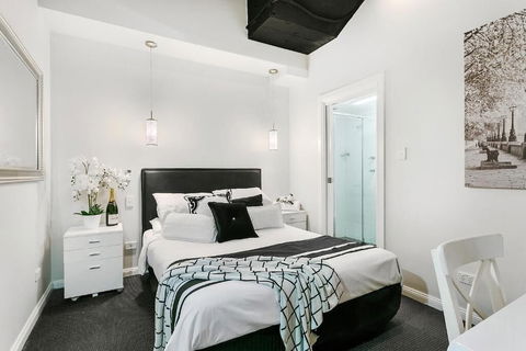 Airport Hotel Sydney - Palm Beach Accommodation 6