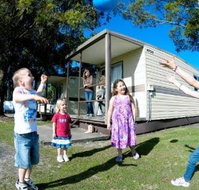 Aukaka Caravan Park - Palm Beach Accommodation