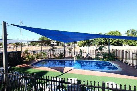 Leichhardt Accommodation - Palm Beach Accommodation 5