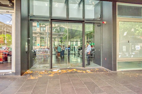 CBD Collins St. Near Southern Cross - Palm Beach Accommodation 1