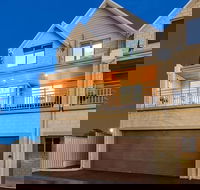 Serenity on the Terrace - Palm Beach Accommodation